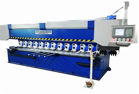 cnc 4 knives v-groove cut machine|CNC V Groove Cutting Machine used in PCB board .